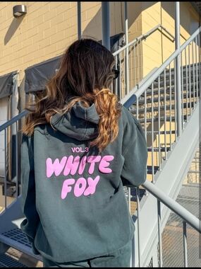 WHITE FOX Vol.3 Black Hoodie with Puff Pink Logo NWOT Size Medium